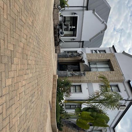 Ezulwini Villa Hotel Harare Exterior photo